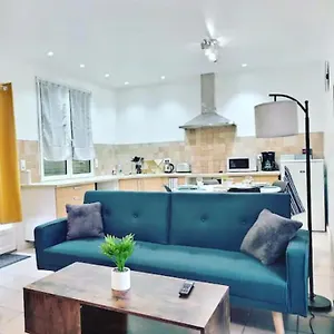 4 - Cozy With Car Park And Terrace Châtenay